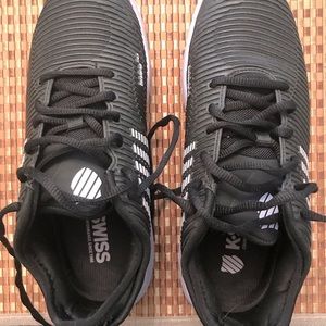 Womens KSWISS Tennis Shoes size 9.5